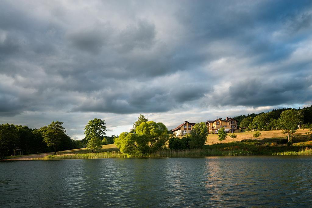 Pensjonat Nad Jeziorem Lakeside Brodnica Dolna Eksteriør billede